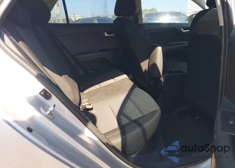 2018 Kia Rio S z USA, uszkodzony, nr VIN 3KPA24AB5JE125493